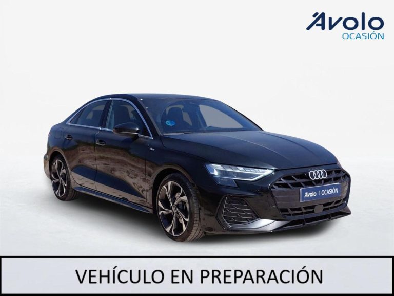 AUDI A3 SEDAN Hibrido 2025 segunda-mano Jaén