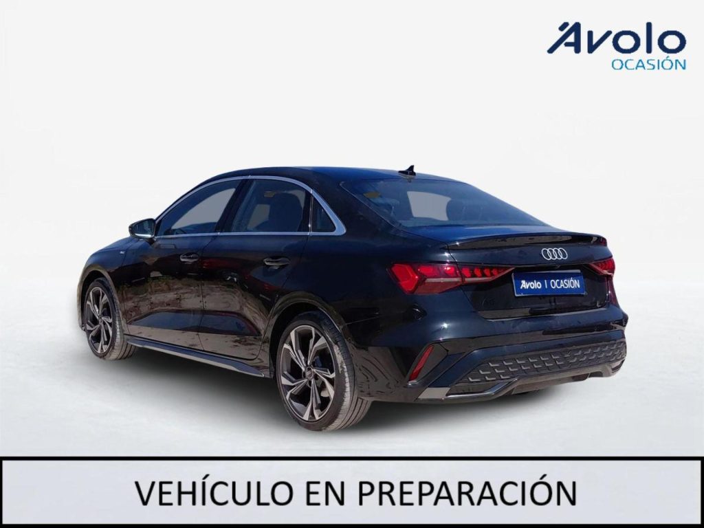 AUDI A3 SEDAN Hibrido 2025 segunda-mano Jaén