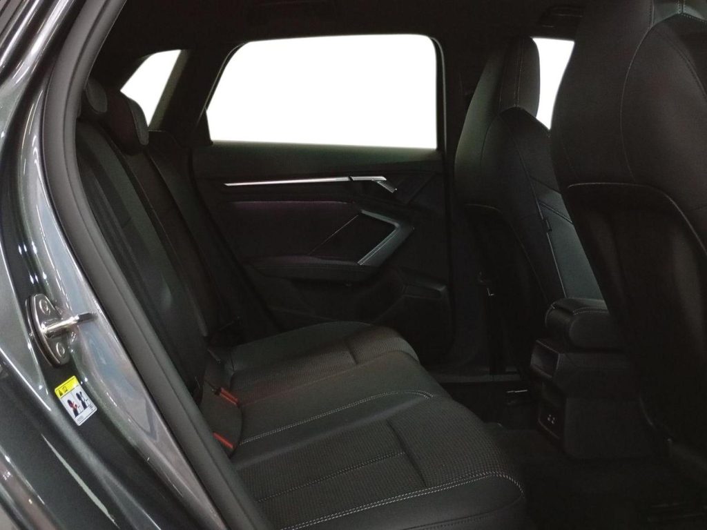 AUDI A3 SPORTBACK Diesel 2025 segunda-mano Jaén