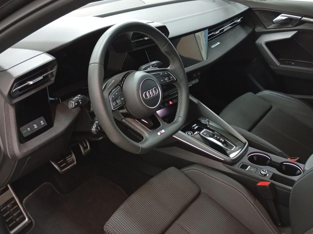 AUDI A3 SPORTBACK Diesel 2025 segunda-mano Jaén