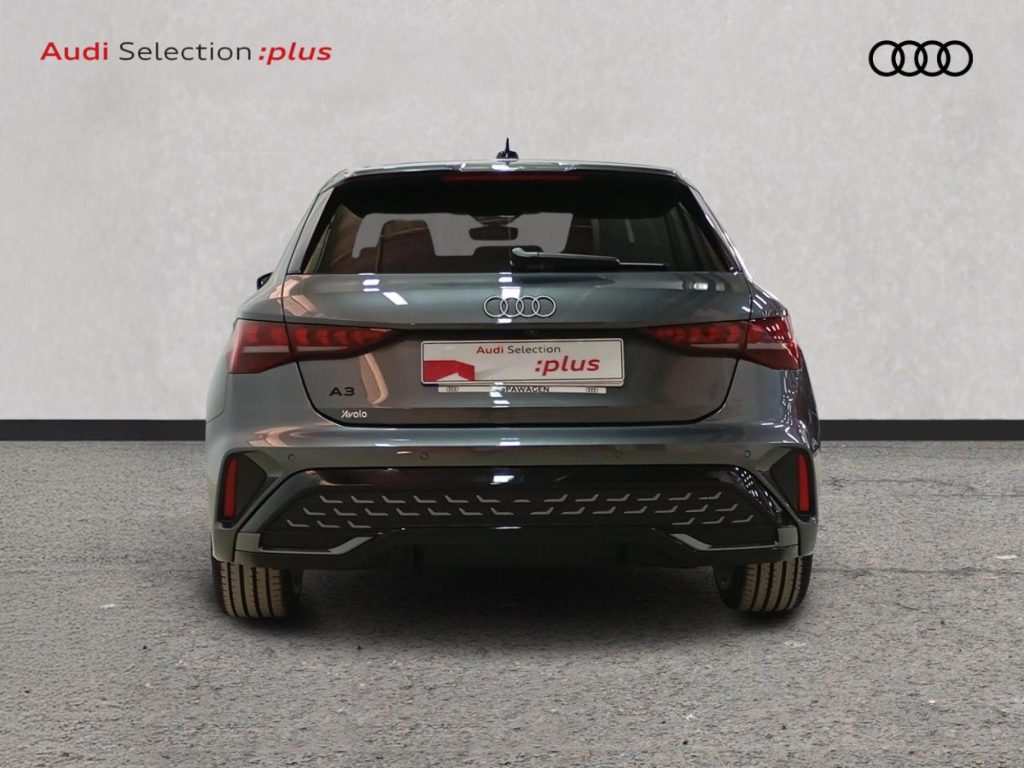 AUDI A3 SPORTBACK Diesel 2025 segunda-mano Jaén