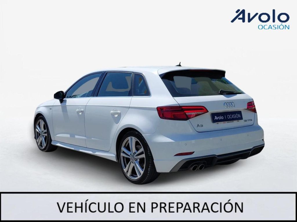 AUDI A3 SPORTBACK Gasolina 2019 segunda-mano Jaén
