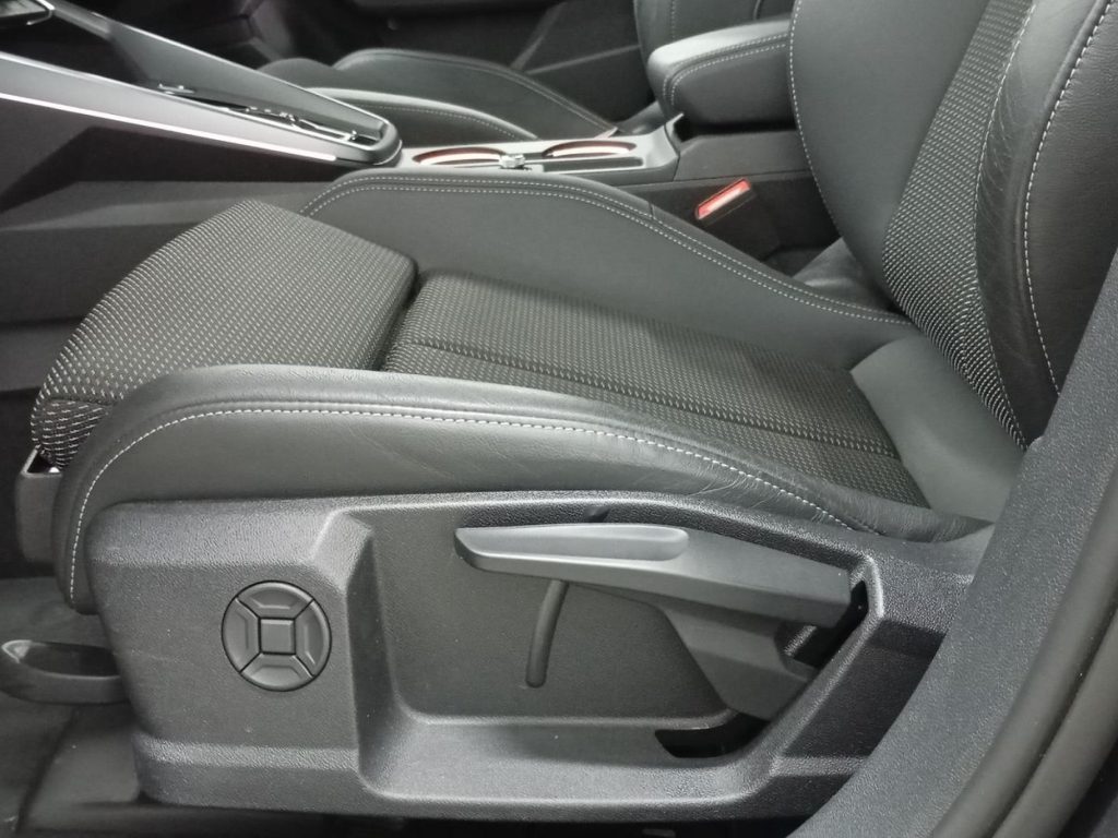 AUDI A3 SPORTBACK Hibrido 2025 km 0 Jaén