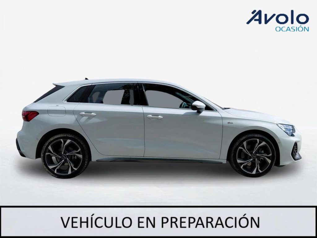 AUDI A3 SPORTBACK Hibrido enchufable 2025 km 0 Jaén
