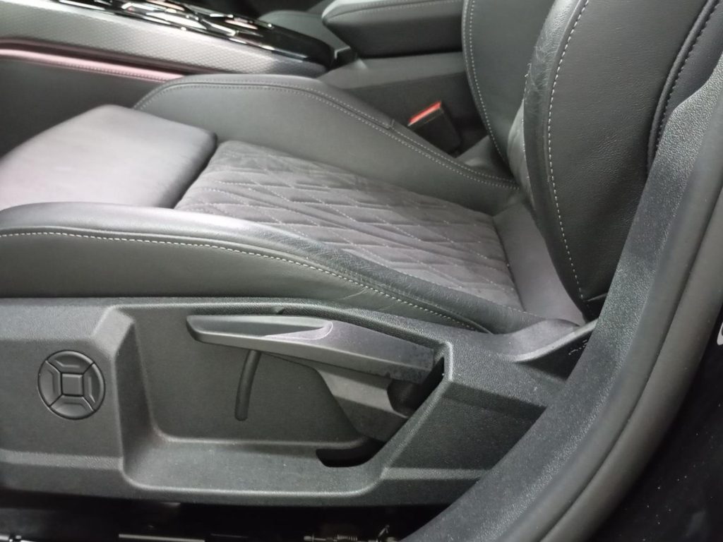 AUDI A5 AVANT Hibrido 2025 km 0 Jaén
