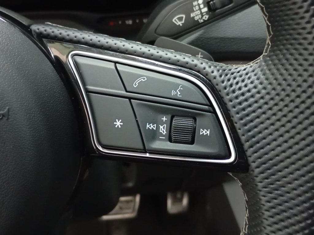 AUDI Q2 Diesel 2025 segunda-mano Jaén