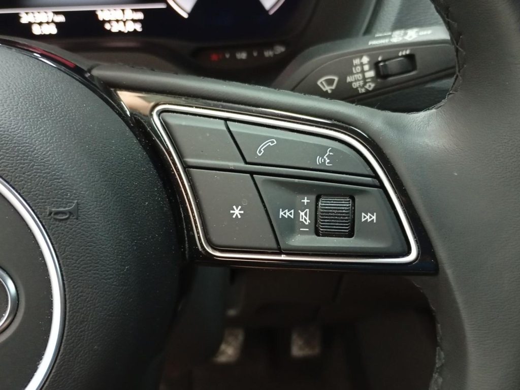 AUDI Q2 Gasolina 2025 km 0 Jaén