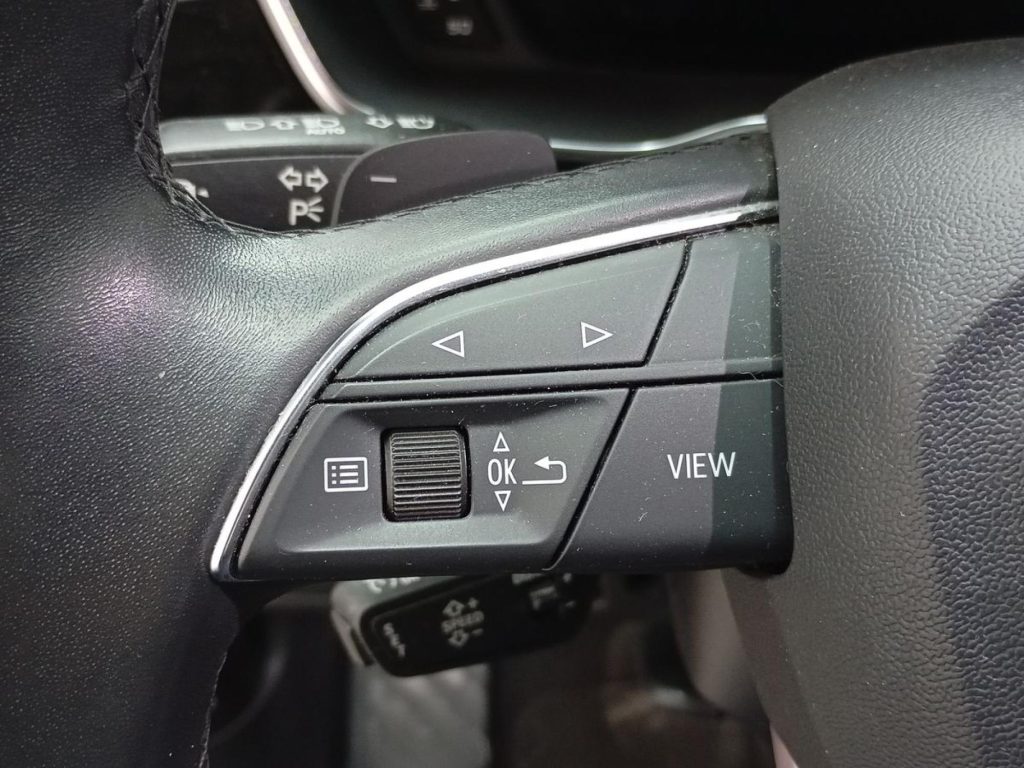 AUDI Q3 Diesel 2023 segunda-mano Jaén