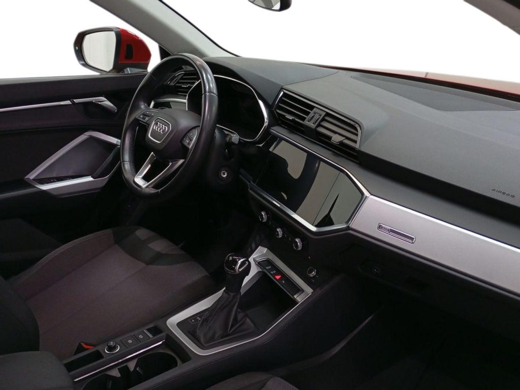 AUDI Q3 Diesel 2023 segunda-mano Jaén