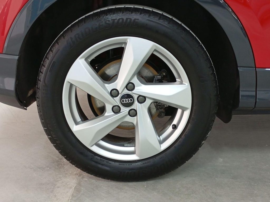 AUDI Q3 Diesel 2023 segunda-mano Jaén