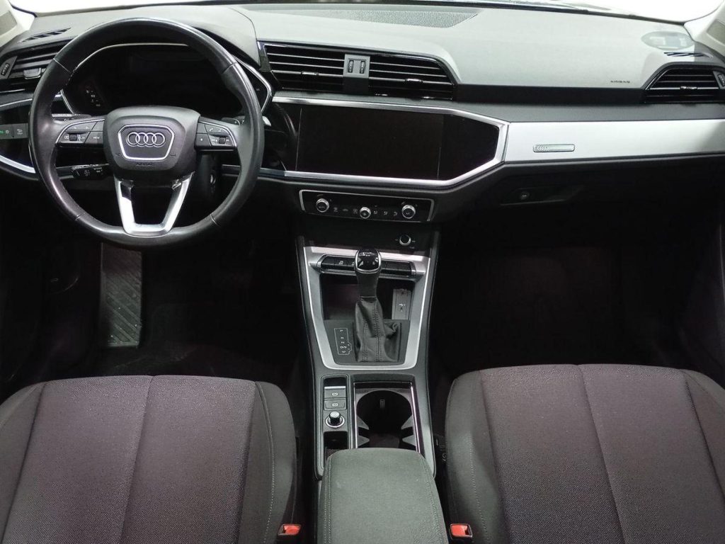 AUDI Q3 Diesel 2023 segunda-mano Jaén