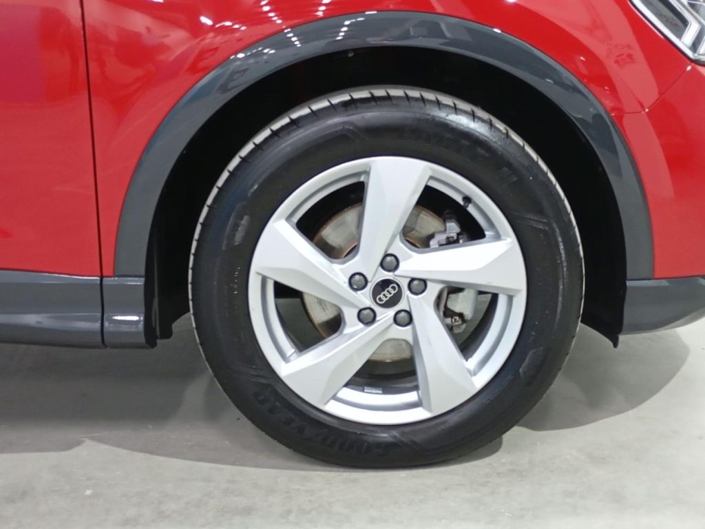 AUDI Q3 Diesel 2023 segunda-mano Jaén