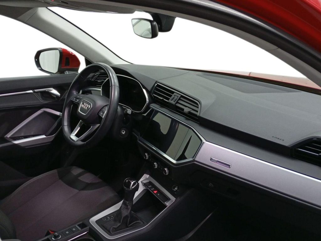 AUDI Q3 Diesel 2023 segunda-mano Jaén