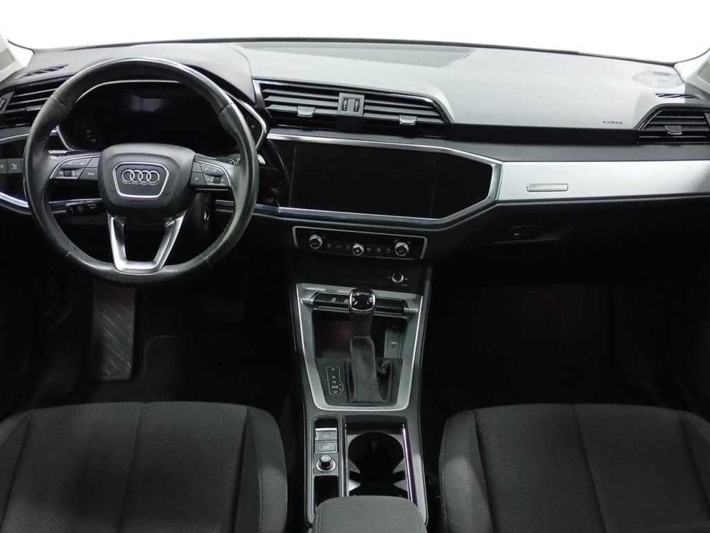 AUDI Q3 Diesel 2023 segunda-mano Jaén