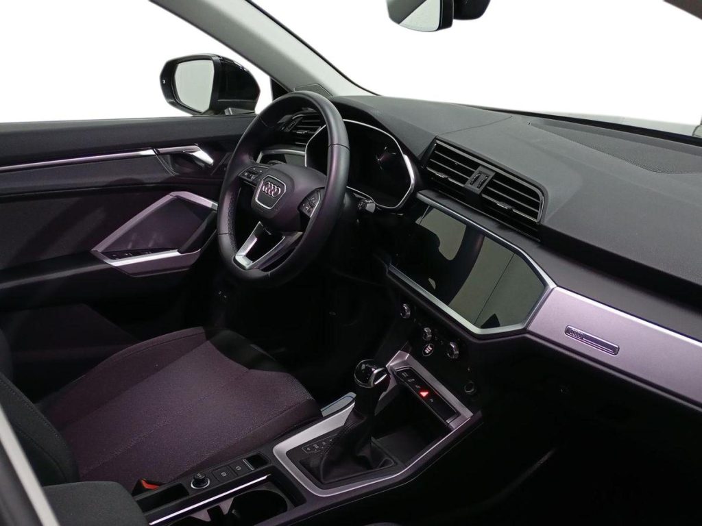AUDI Q3 Hibrido enchufable 2024 km 0 Jaén