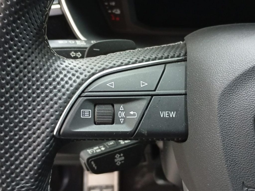 AUDI Q3 Sportback Hibrido enchufable 2022 segunda-mano Jaén