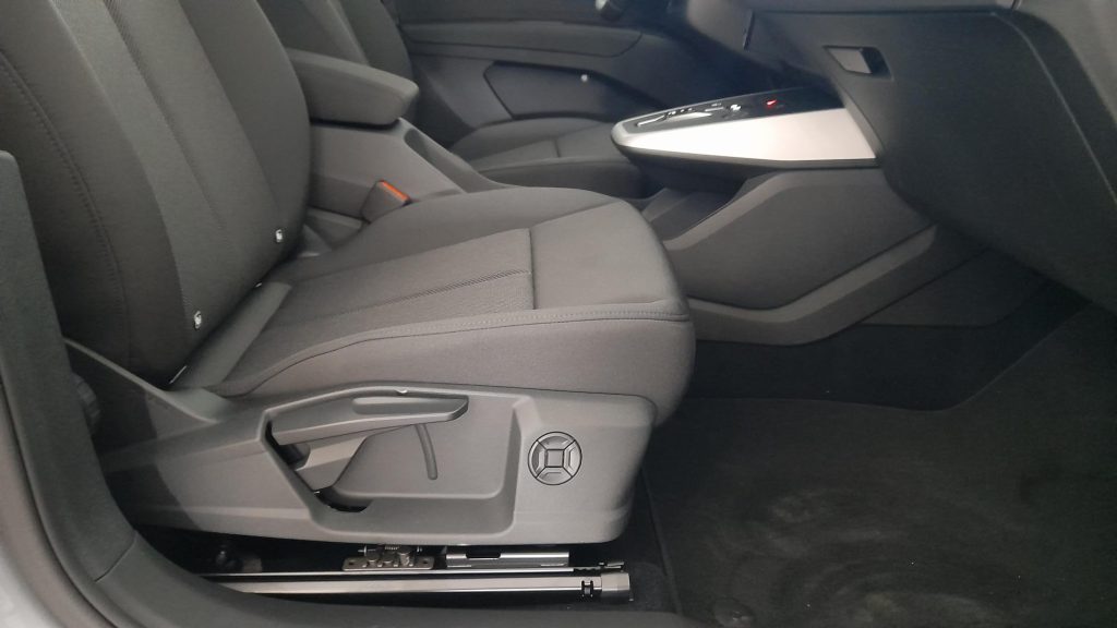 AUDI Q4 Electrico 2023 km 0 Jaén