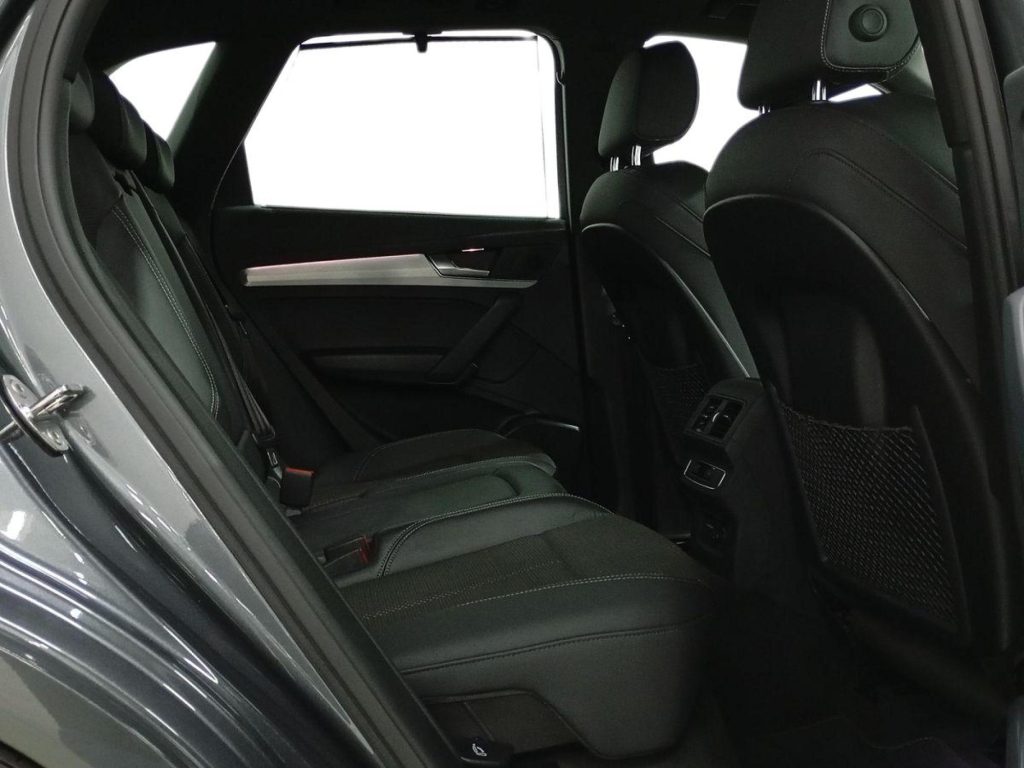 AUDI Q5 Hibrido 2023 segunda-mano Jaén