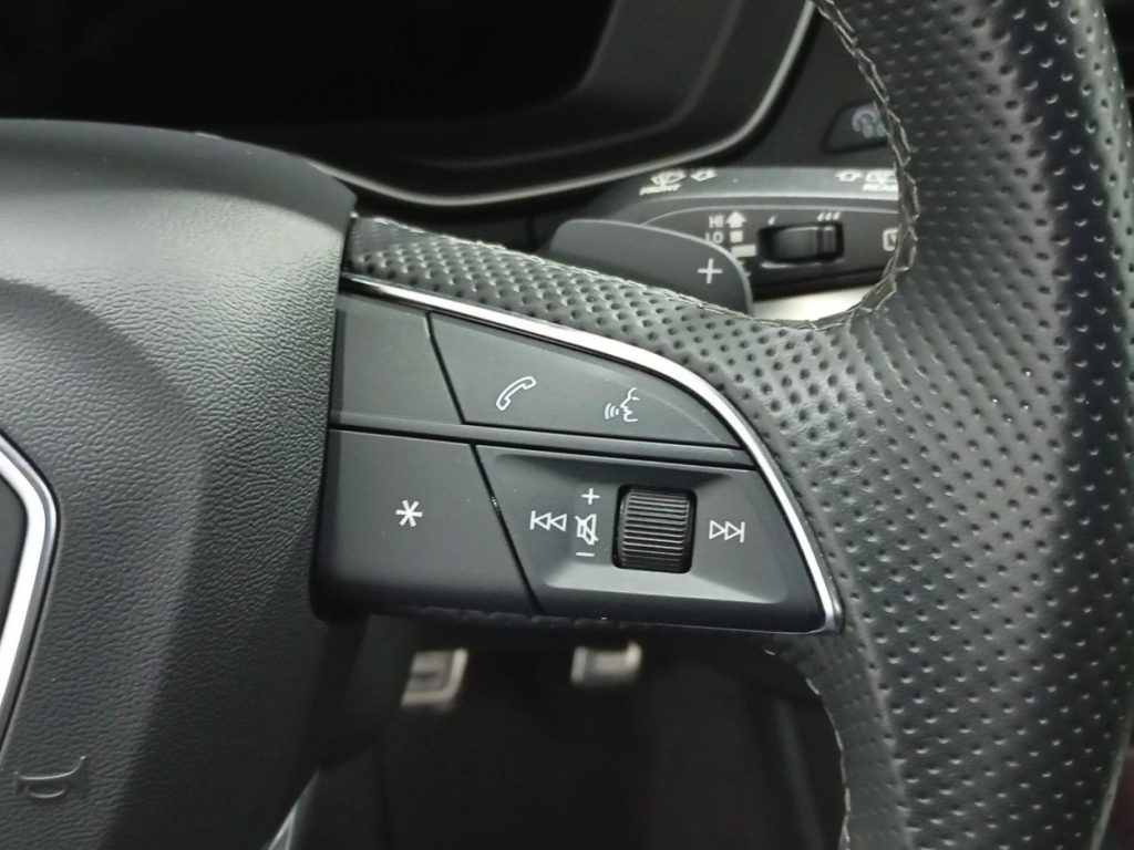 AUDI Q5 Hibrido 2023 segunda-mano Jaén
