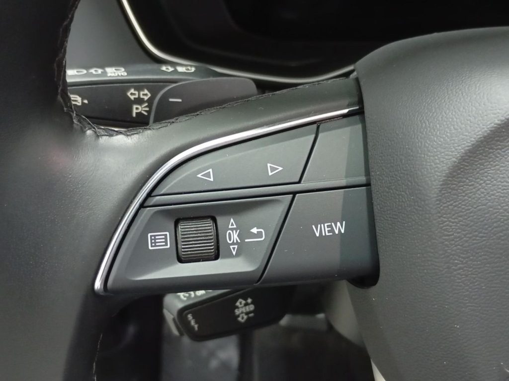 AUDI Q5 Hibrido enchufable 2024 km 0 Jaén