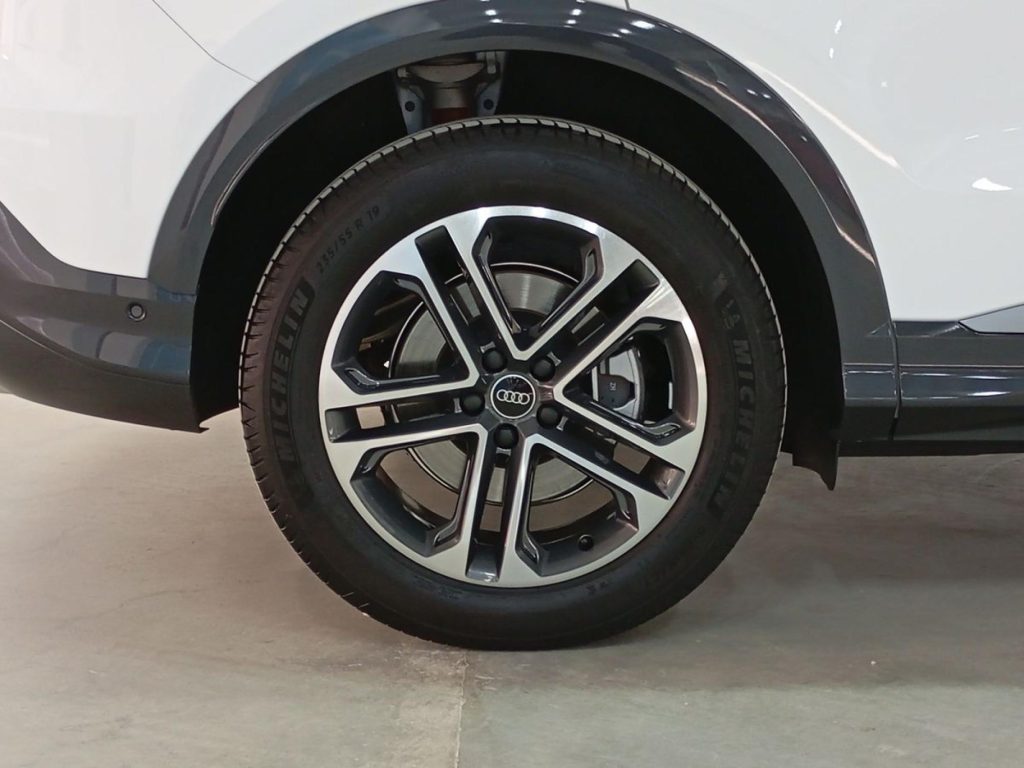 AUDI Q5 Hibrido enchufable 2026 km 0 Jaén