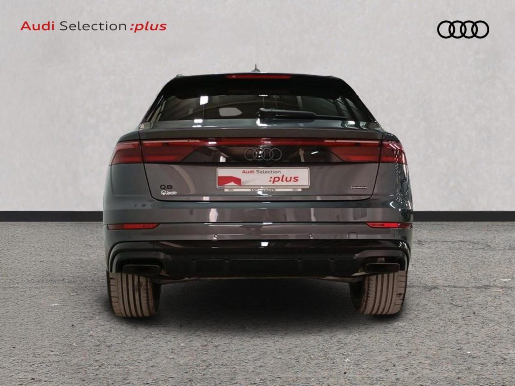AUDI Q8 Hibrido 2025 segunda-mano Jaén