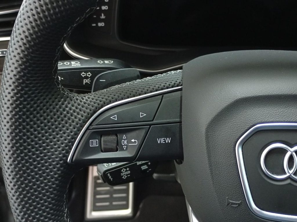 AUDI Q8 Hibrido 2025 segunda-mano Jaén