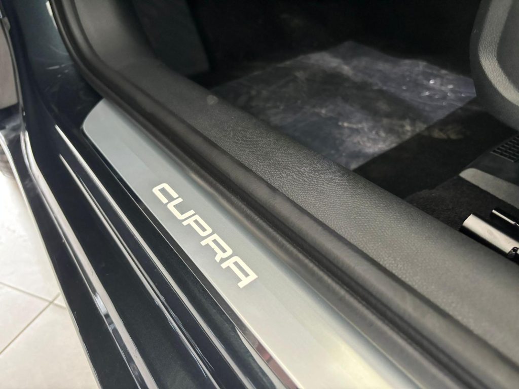 CUPRA LEON Gasolina nuevo entrega inmediata Jaén