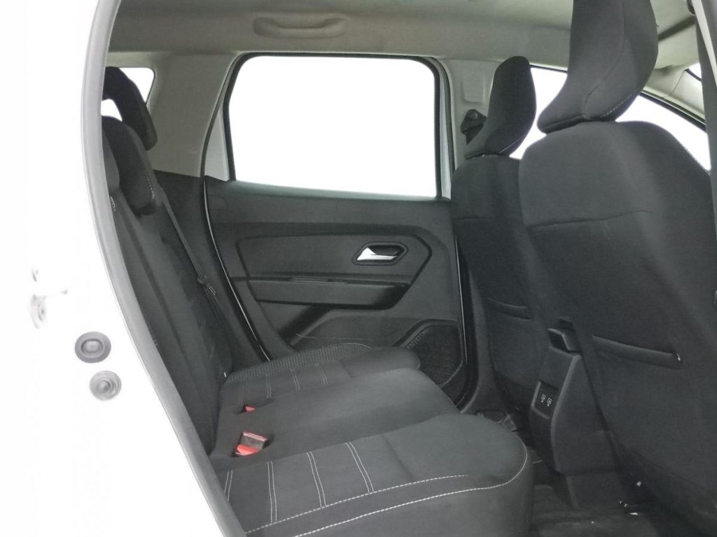 DACIA DUSTER Diesel 2023 segunda-mano Jaén