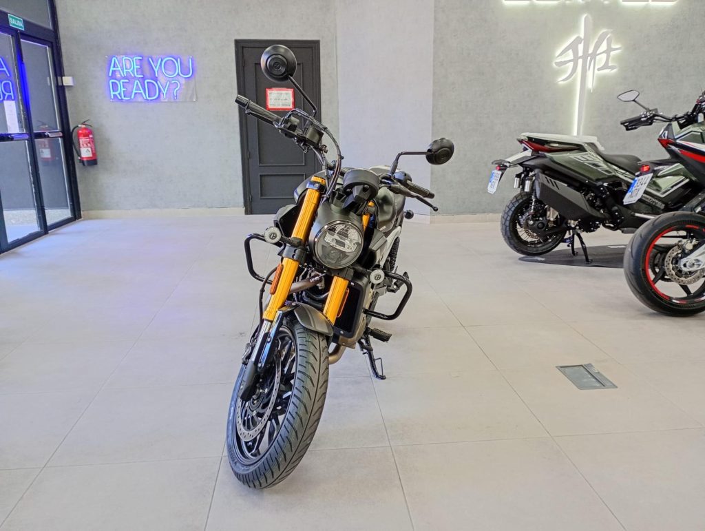 HERO HUNK 440 Gasolina 2025 km 0 Granada