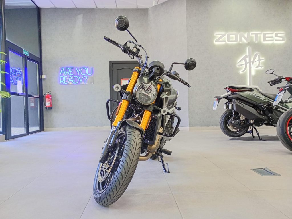 HERO HUNK 440 Gasolina 2025 km 0 Granada