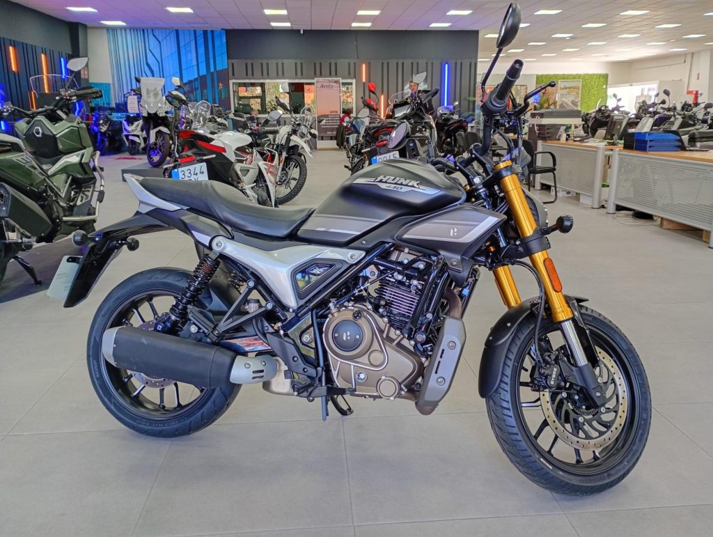HERO HUNK 440 Gasolina 2025 km 0 Granada