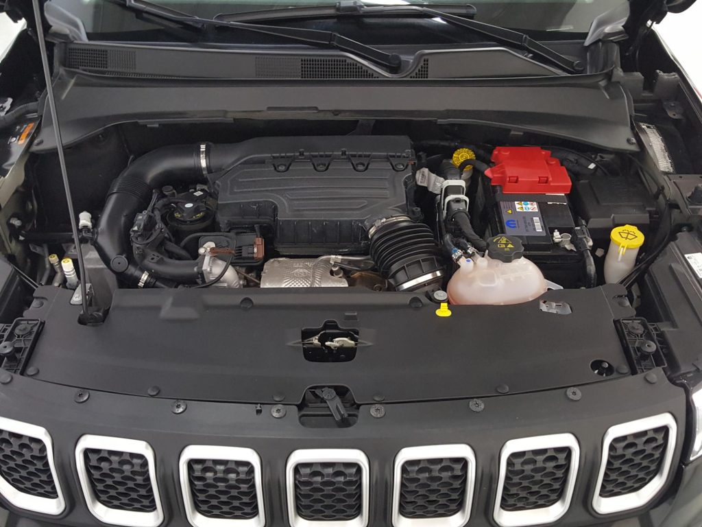 JEEP COMPASS Gasolina 2022 segunda-mano Jaén
