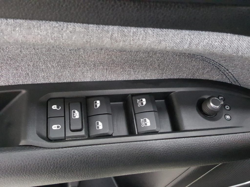 JEEP COMPASS Gasolina 2022 segunda-mano Jaén