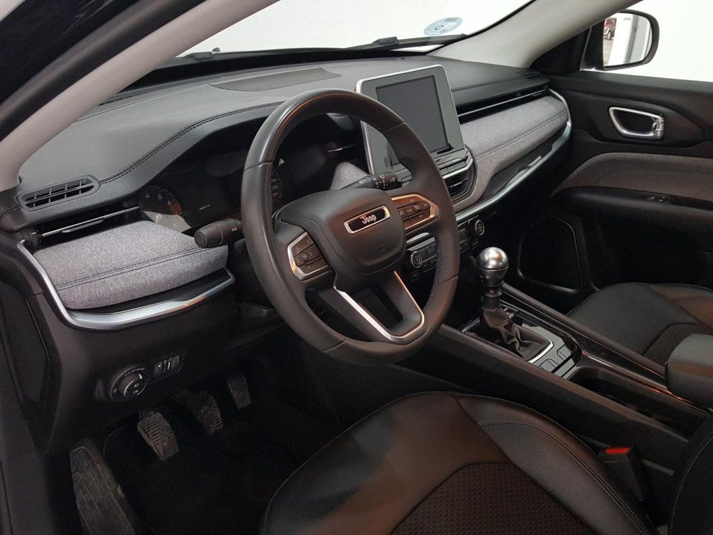 JEEP COMPASS Gasolina 2022 segunda-mano Jaén
