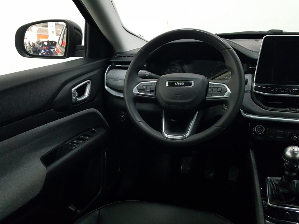 JEEP COMPASS Gasolina 2022 segunda-mano Jaén