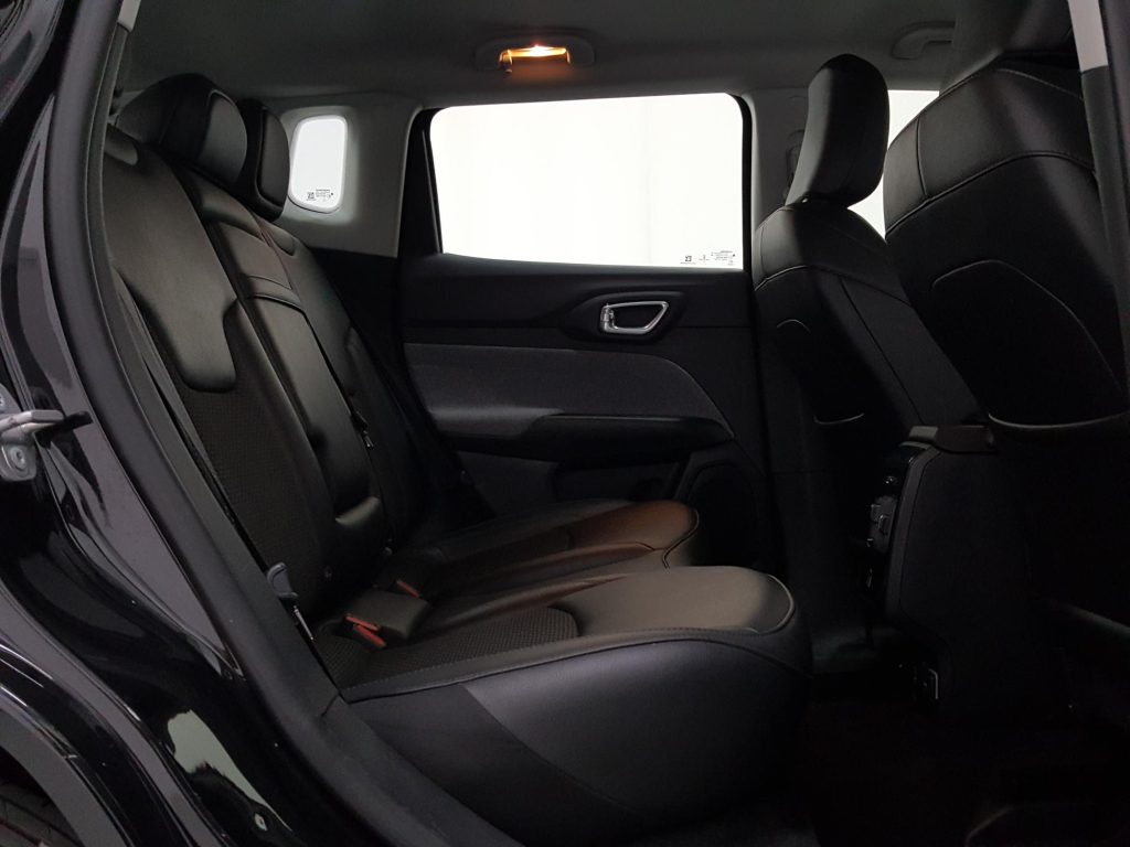 JEEP COMPASS Gasolina 2022 segunda-mano Jaén