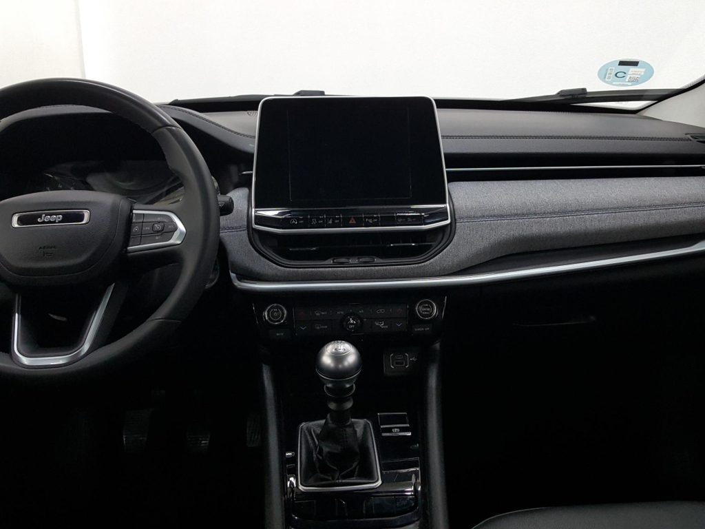 JEEP COMPASS Gasolina 2022 segunda-mano Jaén