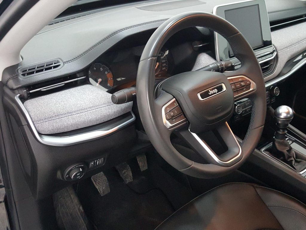 JEEP COMPASS Gasolina 2022 segunda-mano Jaén