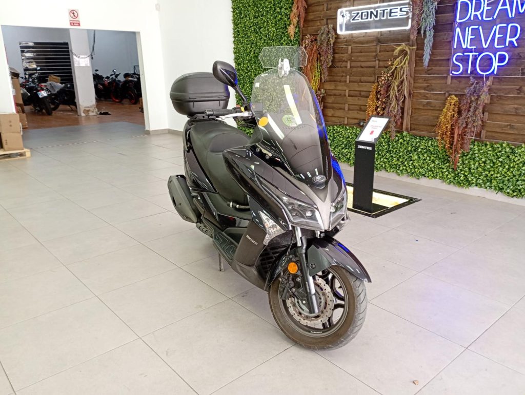 KYMCO GRAND DINK 300 Gasolina 2022 segunda-mano Granada