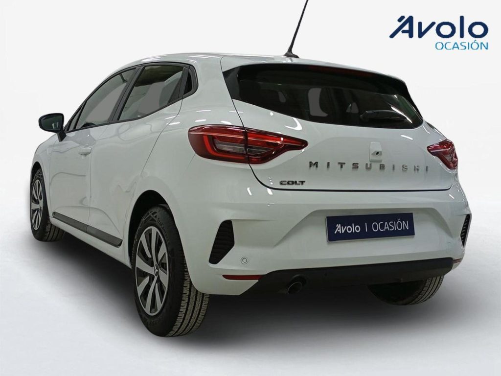 MITSUBISHI COLT Gasolina 2025 segunda-mano Jaén