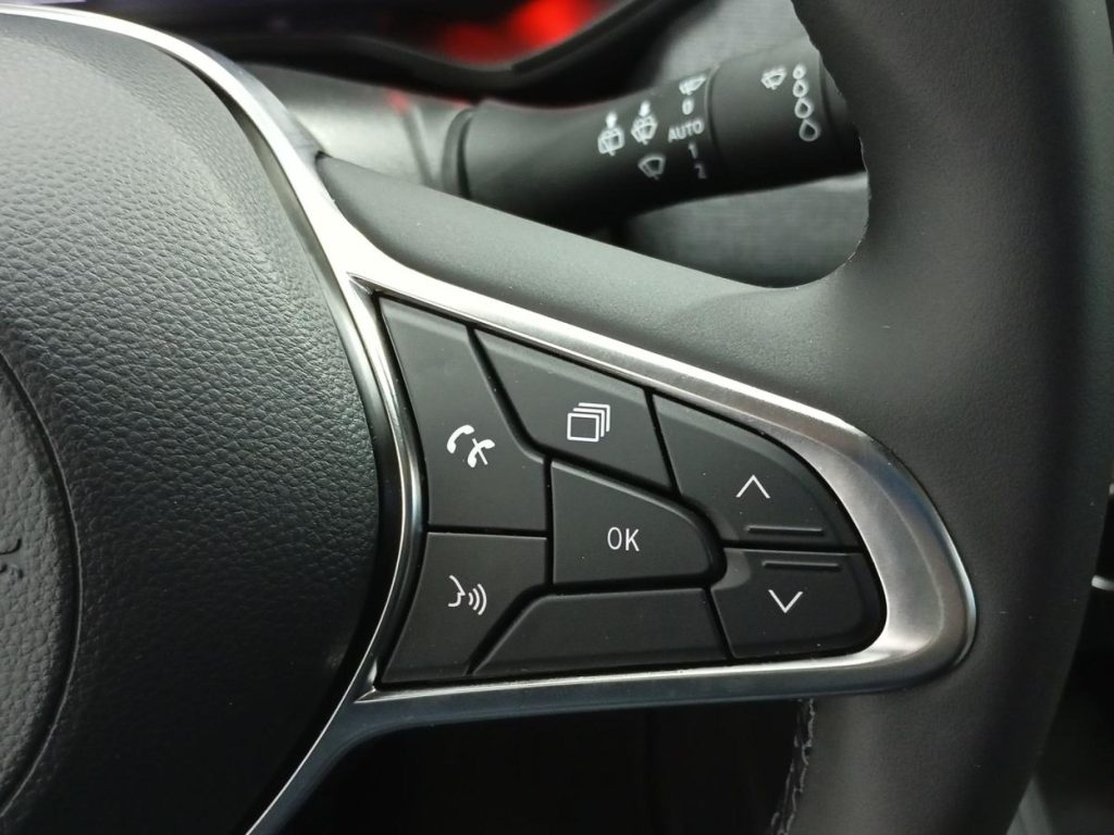 MITSUBISHI COLT Gasolina 2025 segunda-mano Jaén