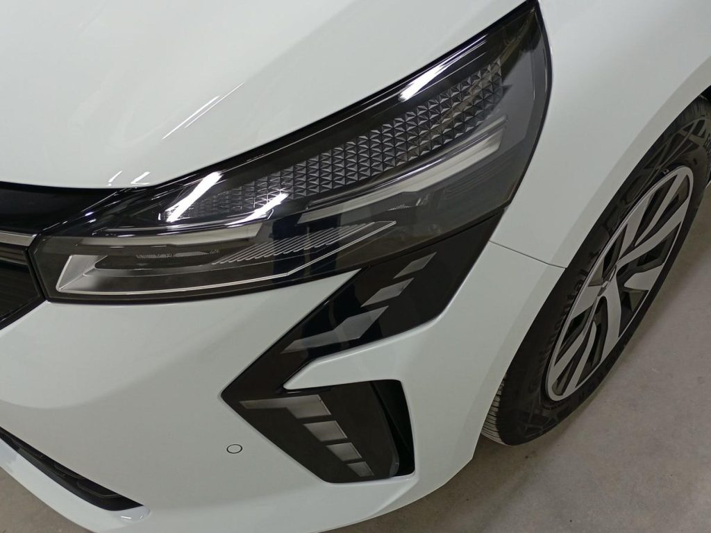 MITSUBISHI COLT Gasolina 2025 segunda-mano Jaén