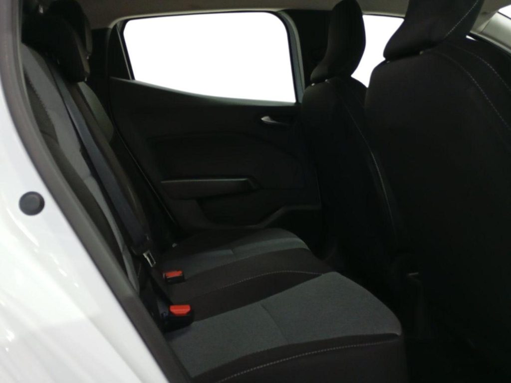 MITSUBISHI COLT Gasolina 2025 segunda-mano Jaén