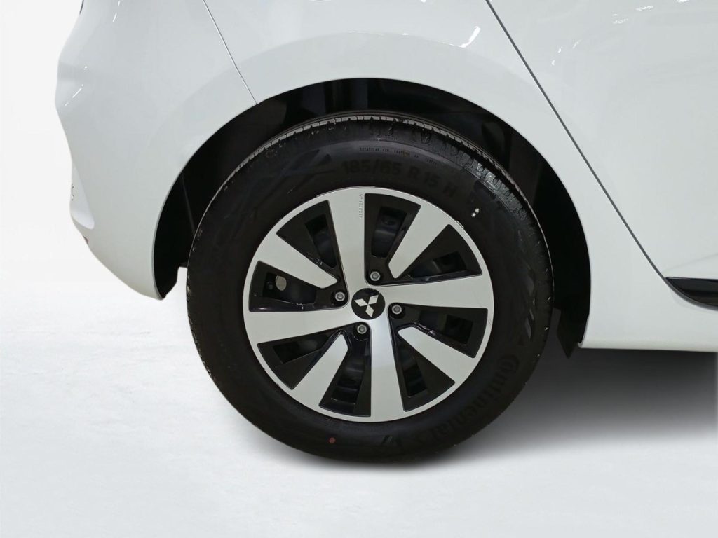 MITSUBISHI COLT Gasolina 2025 segunda-mano Jaén