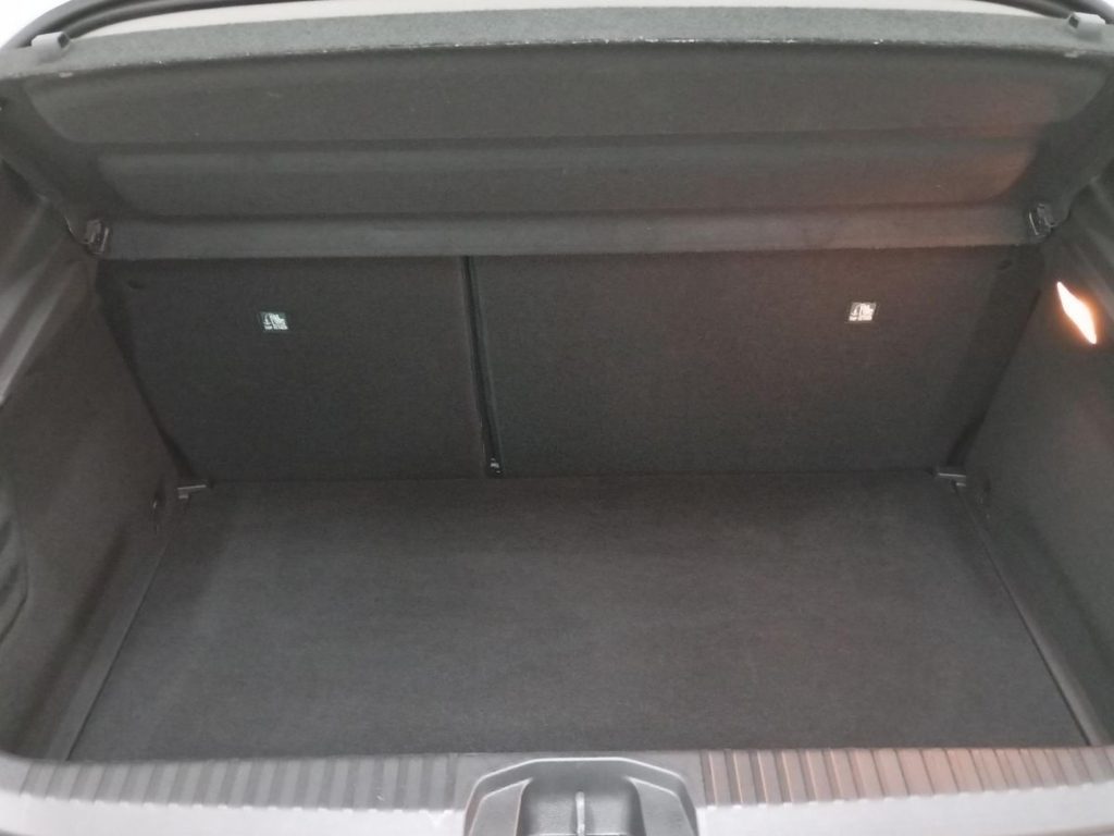 MITSUBISHI COLT Gasolina 2025 segunda-mano Jaén
