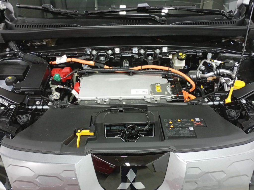 MITSUBISHI ECLIPSE CROSS Electrico 2026 km 0 Jaén
