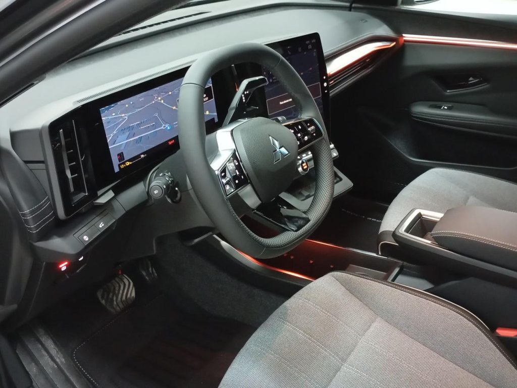 MITSUBISHI ECLIPSE CROSS Electrico 2026 km 0 Jaén