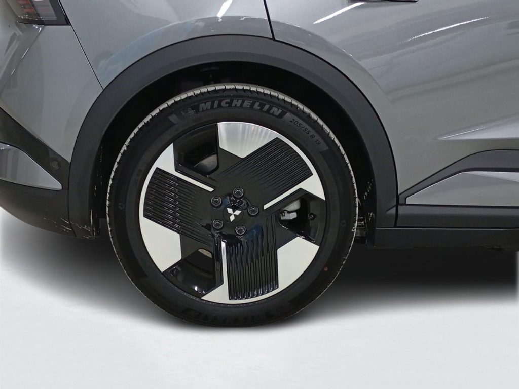 MITSUBISHI ECLIPSE CROSS Electrico 2026 km 0 Jaén