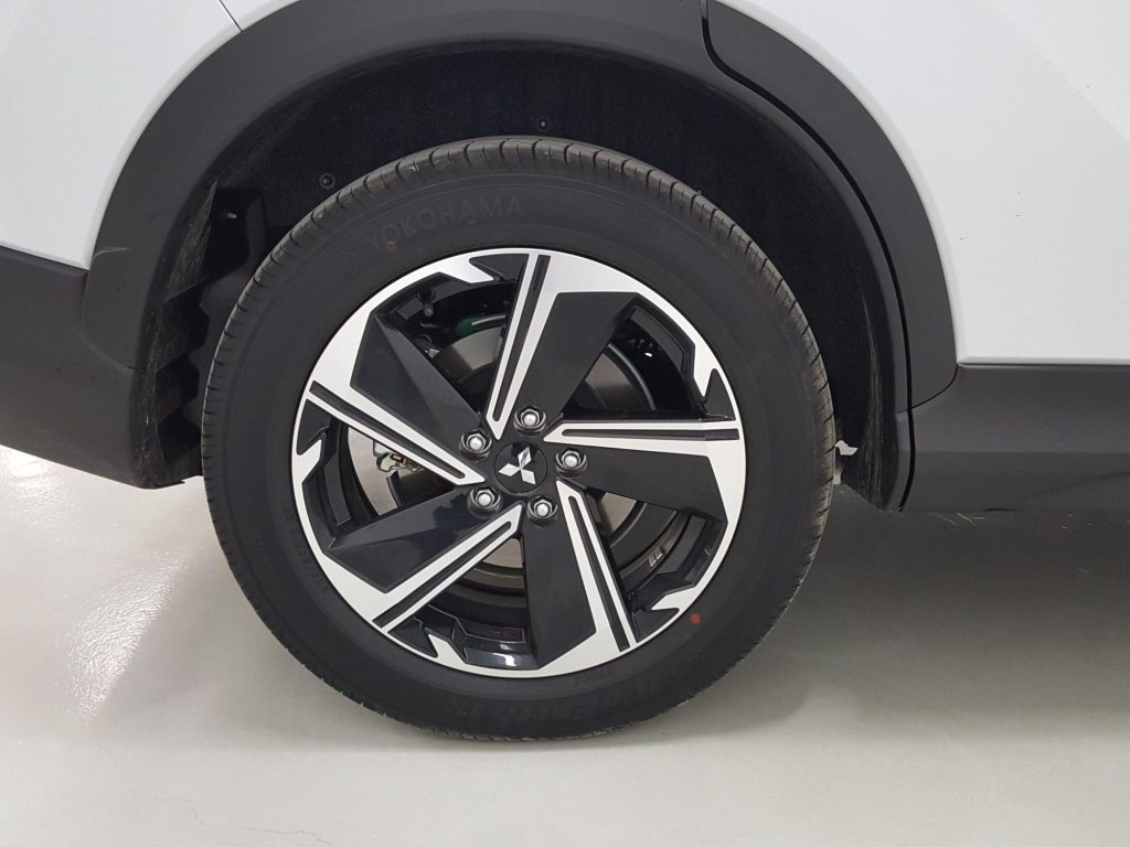 MITSUBISHI ECLIPSE CROSS PHEV Hibrido enchufable 2024 km 0 Jaén